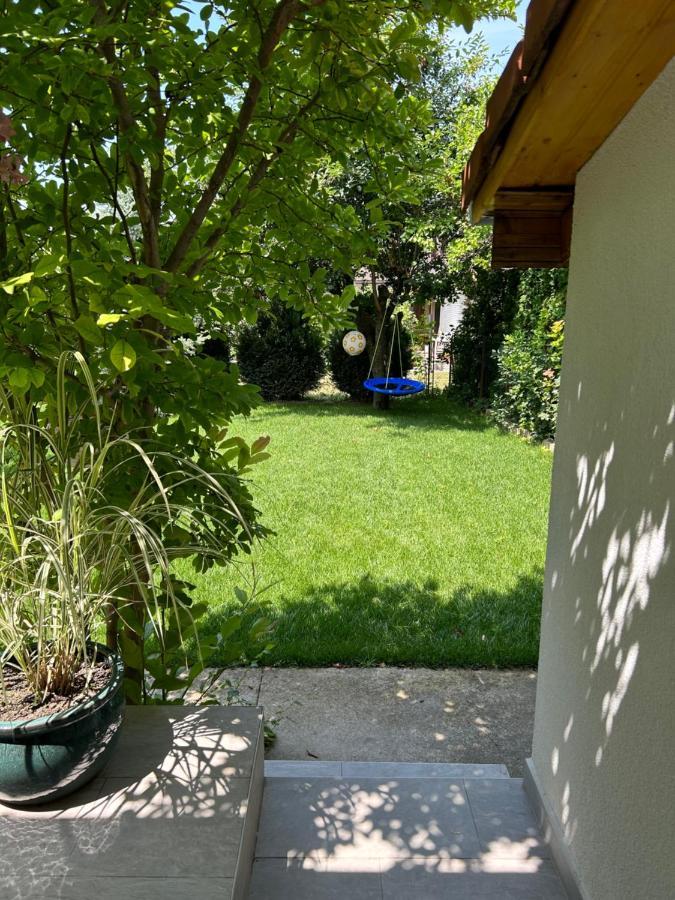Kisvirag Vendeghaz Villa Balatonvilágos Buitenkant foto