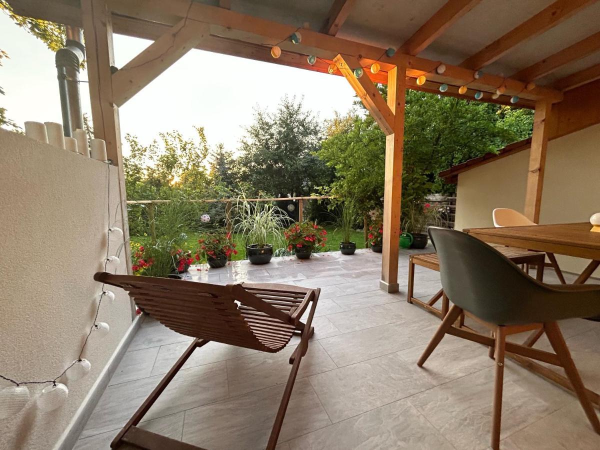 Kisvirag Vendeghaz Villa Balatonvilágos Buitenkant foto