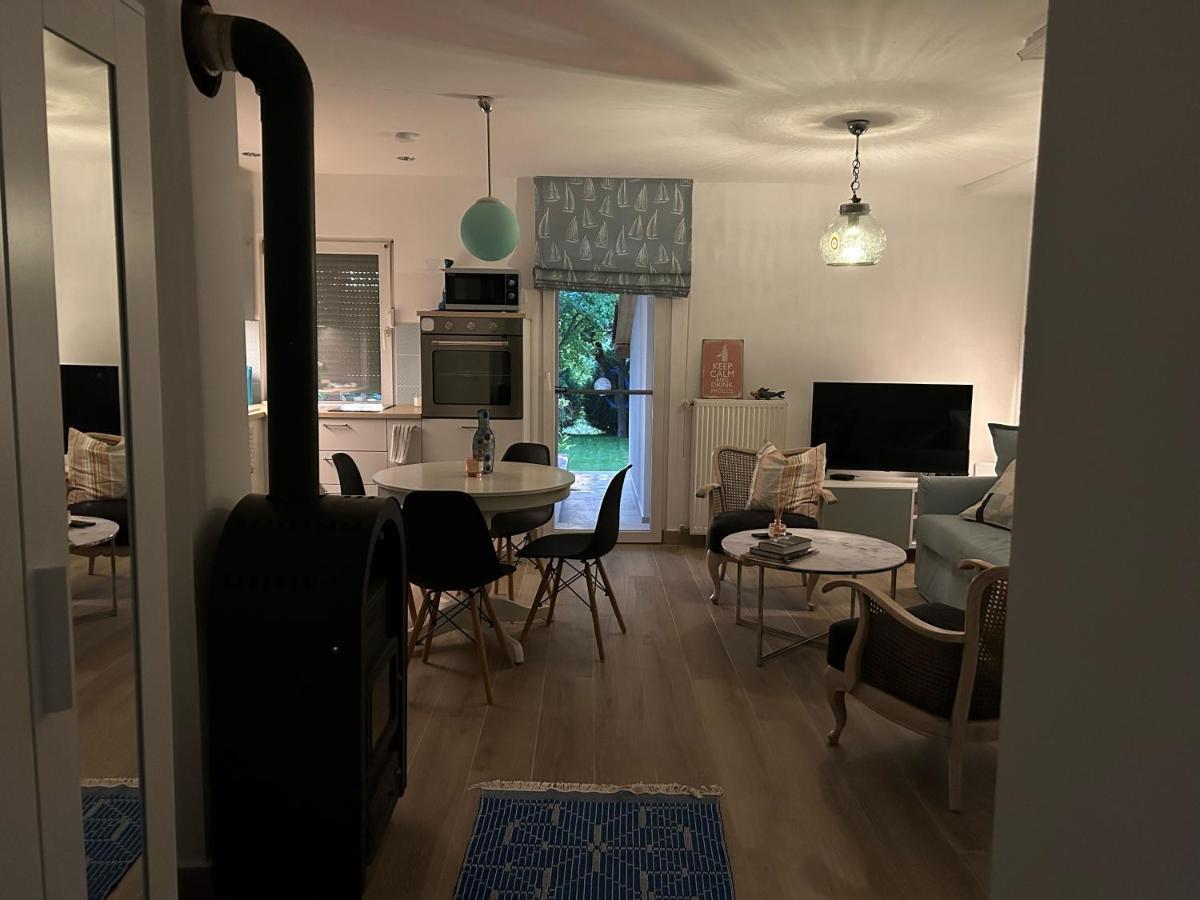 Kisvirag Vendeghaz Villa Balatonvilágos Buitenkant foto