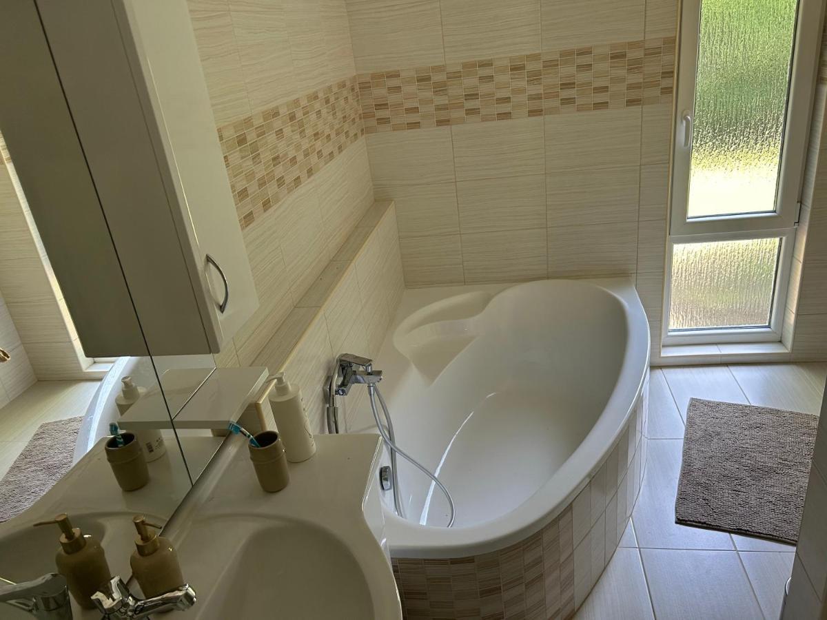 Kisvirag Vendeghaz Villa Balatonvilágos Buitenkant foto