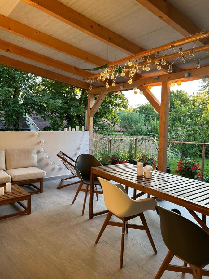Kisvirag Vendeghaz Villa Balatonvilágos Buitenkant foto